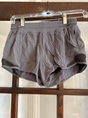 lululemon athletica Hotty Hot Shorts in Gray, Size 4